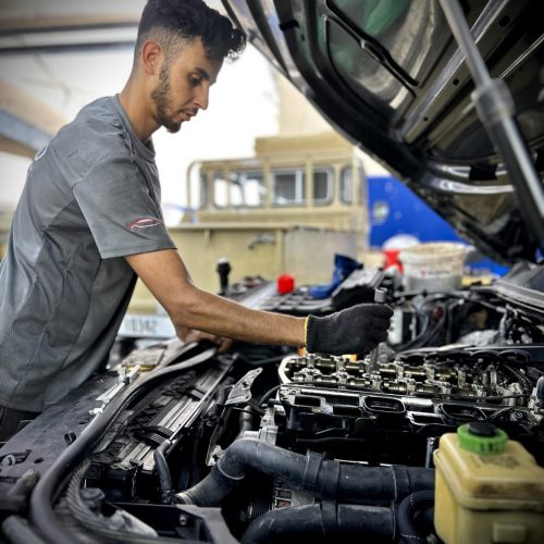 Why Dubai Hummer Owners Trust The Car Lab for Premium Repairs